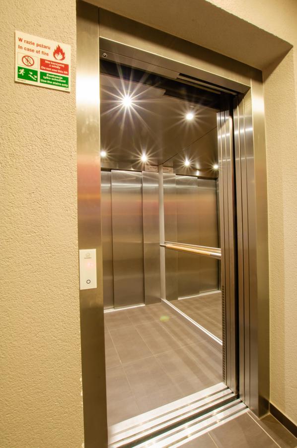 Z Garazem Solna 11c/306 *